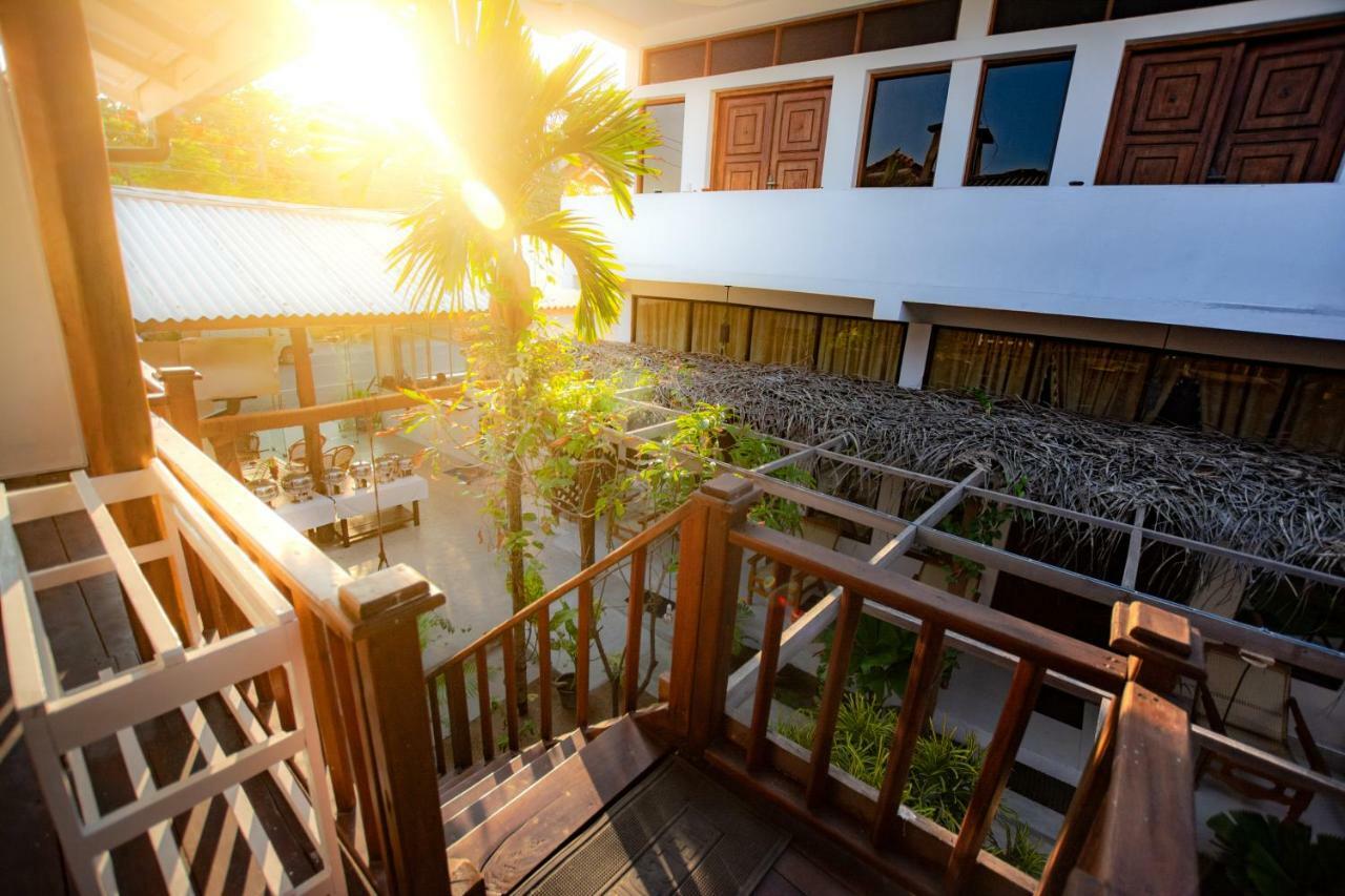 Water Edge Hotel & Restaurant Baie d'Arugam Extérieur photo