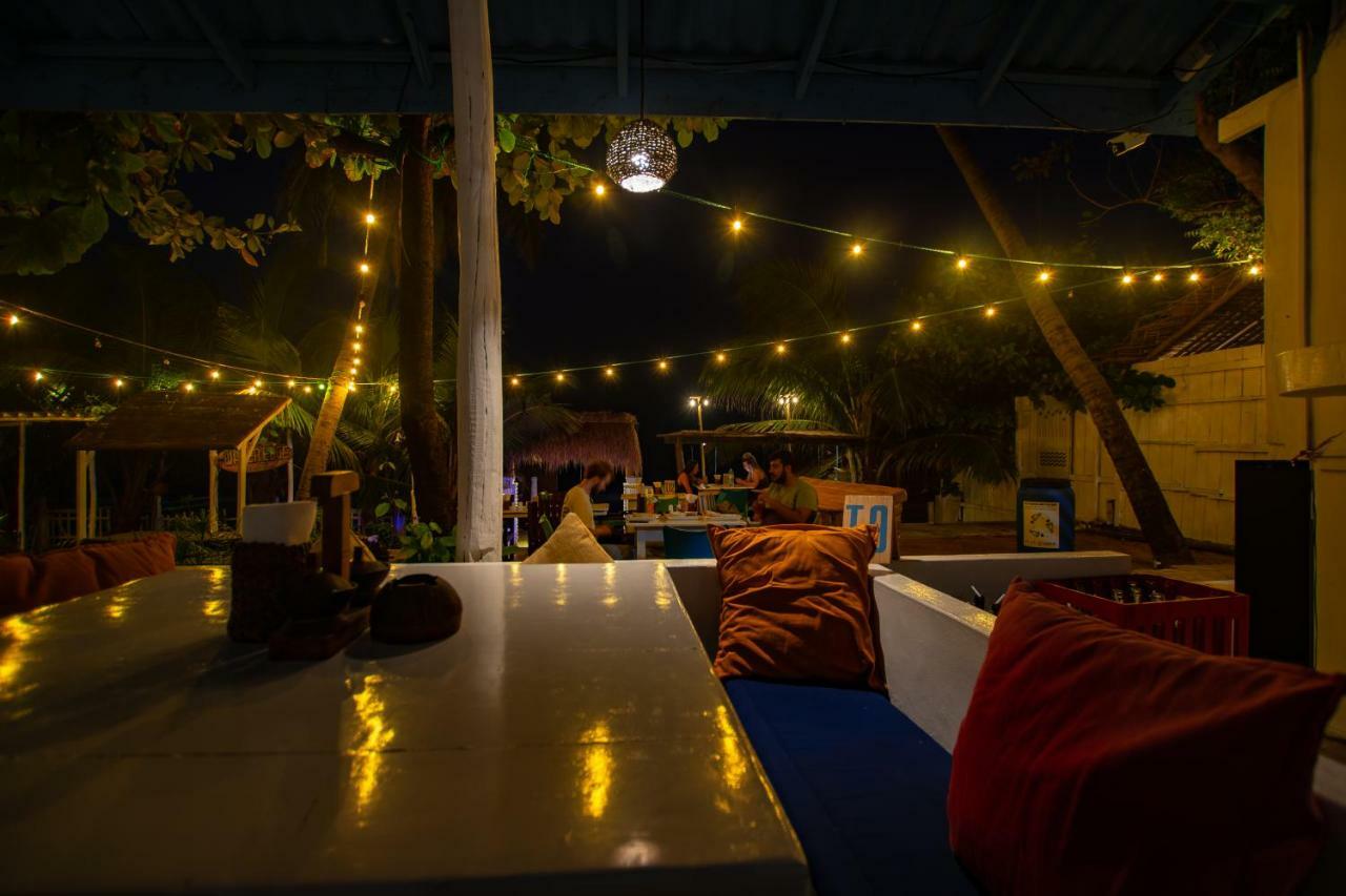 Water Edge Hotel & Restaurant Baie d'Arugam Extérieur photo
